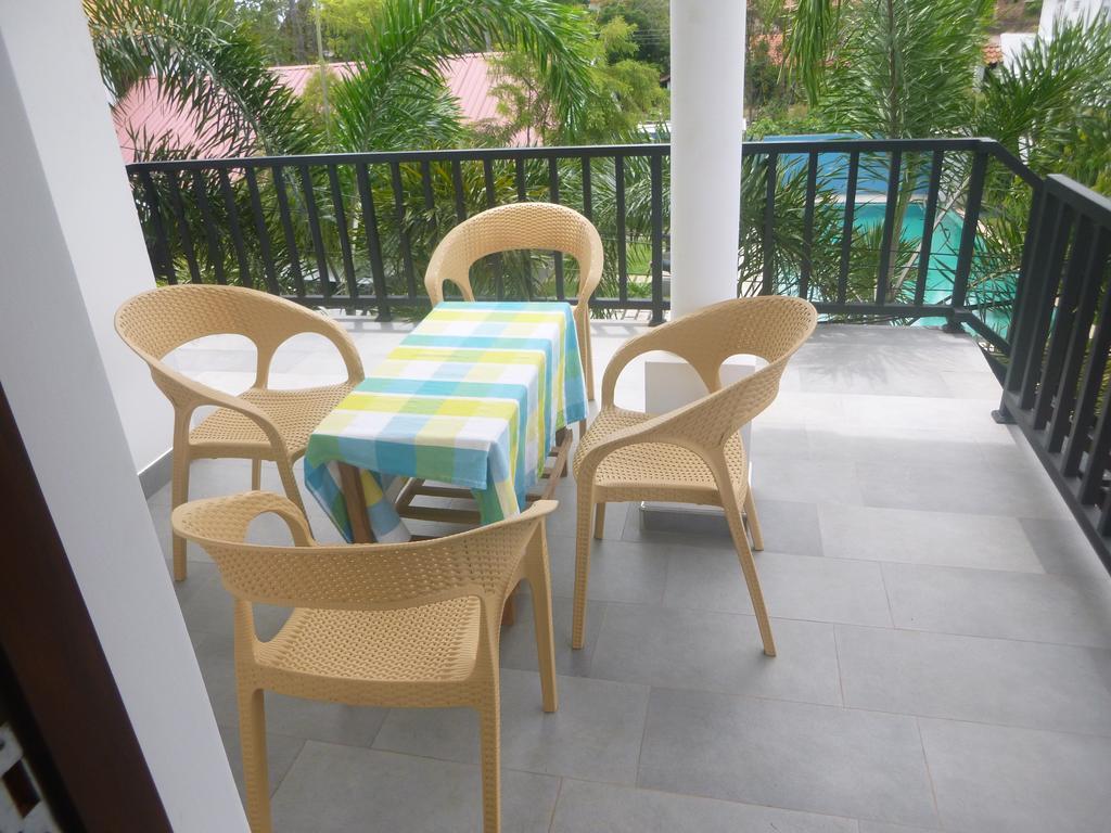 Pick & Go White House Negombo Exterior foto