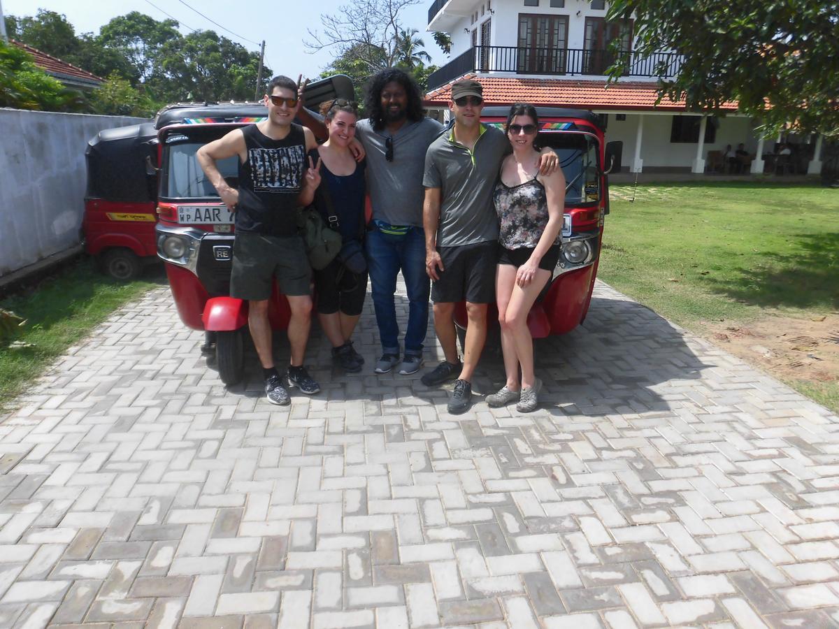 Pick & Go White House Negombo Exterior foto